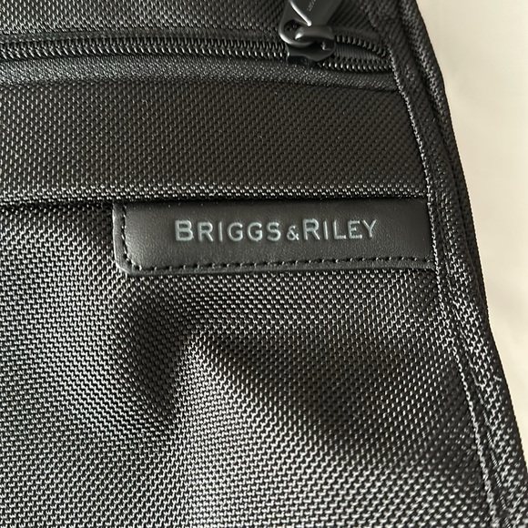 Briggs & Riley garment bag NWT - Picture 2 of 10